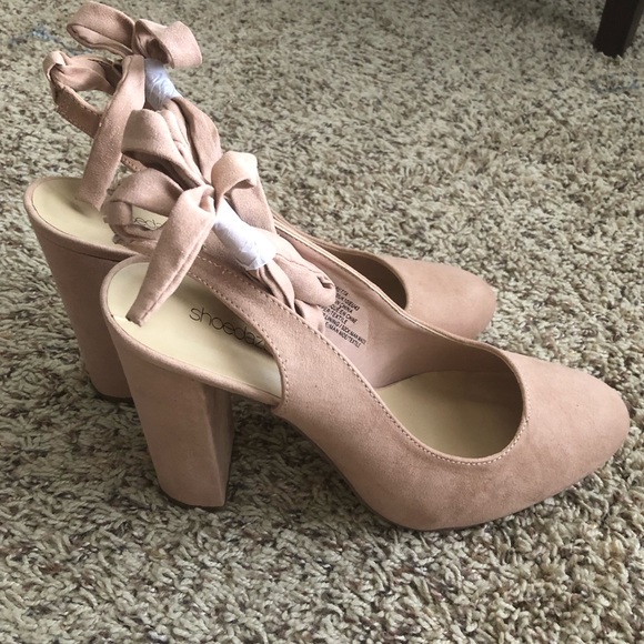 blush nude pumps